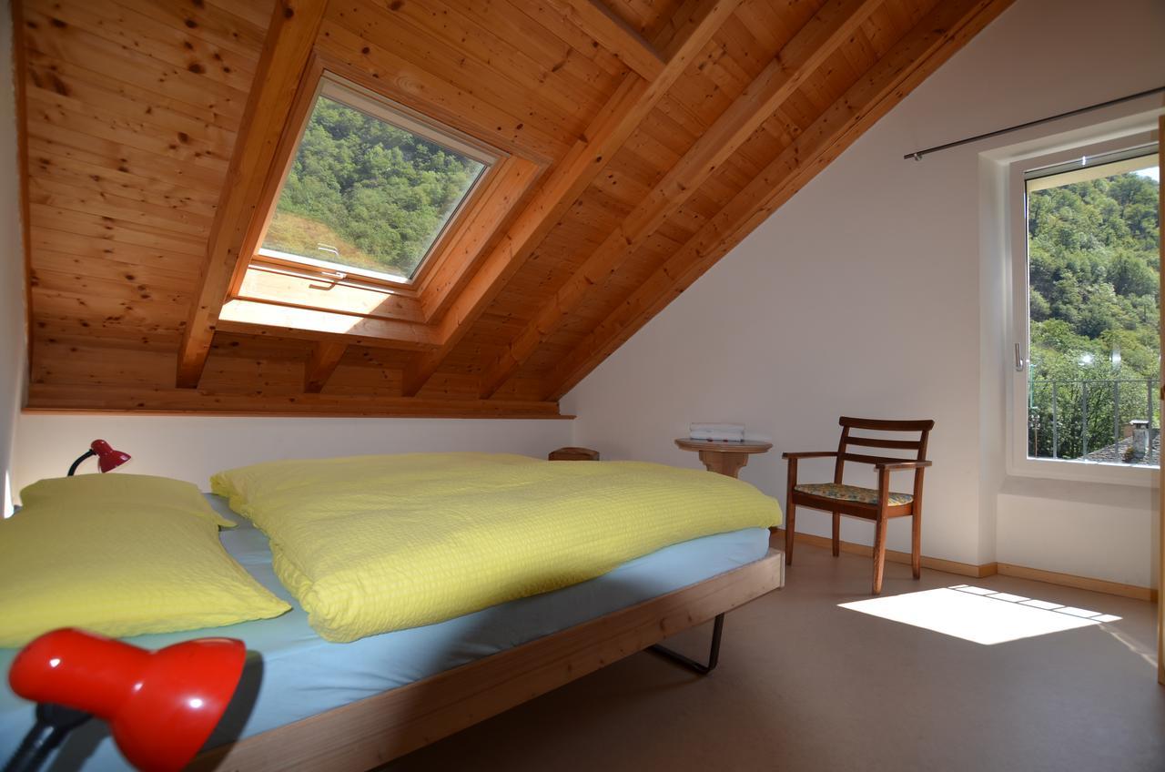 Hotel Garni Maggia Giumaglio Exteriör bild